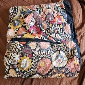 Pottery Barn Queen Helena Embroidered Floral Percal Duvet Cover  +2 Shams